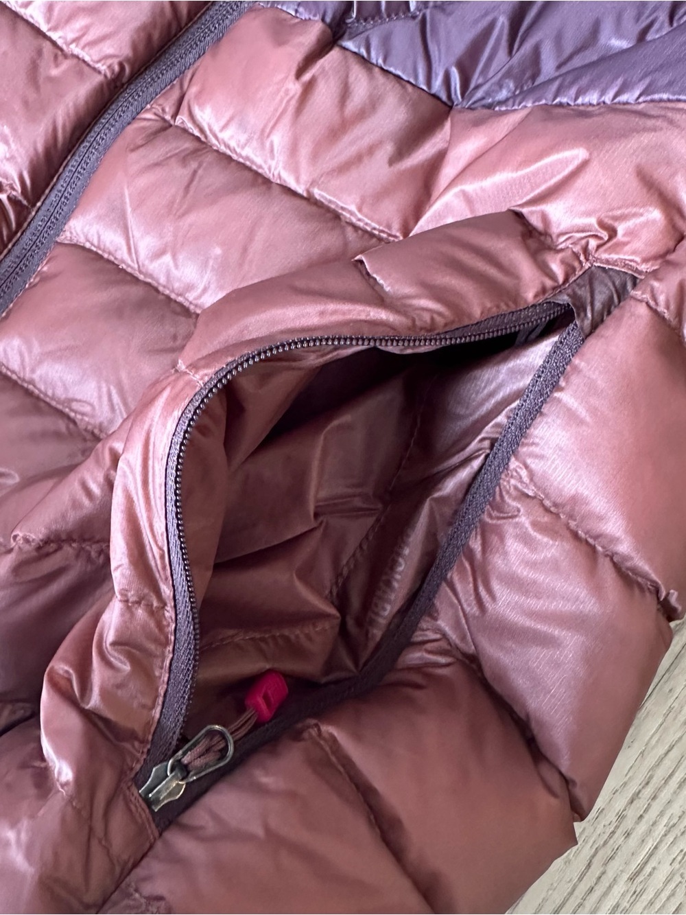 NWT REI Two-Tone Women's Hooded Puffy Jacket - Plum & Dusty Rose - Picture 4 of 6